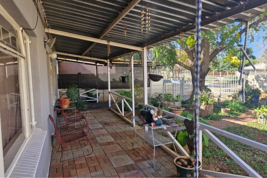 4 Bedroom Property for Sale in Randlespark North West